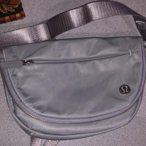 COPY - Lululemon belt bag